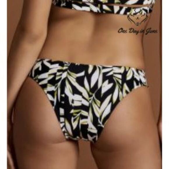 Bcbgeneration Falling For You Hipster Bikini Bottom Size M - Picture 2 of 4